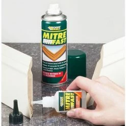 Everbuild Mitre Fast Instant Bonding Adhesive Kit 50g Adhesive 200ml Activator -EVERBUILD Shop 19537425 2