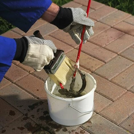 Everbuild Cemstrip Environmentally Friendly Cement Remover Concentrate, 1 Litre 6 Everbuild Cemstrip Environmentally Friendly Cement Remover Concentrate, 1 Litre - Image 4